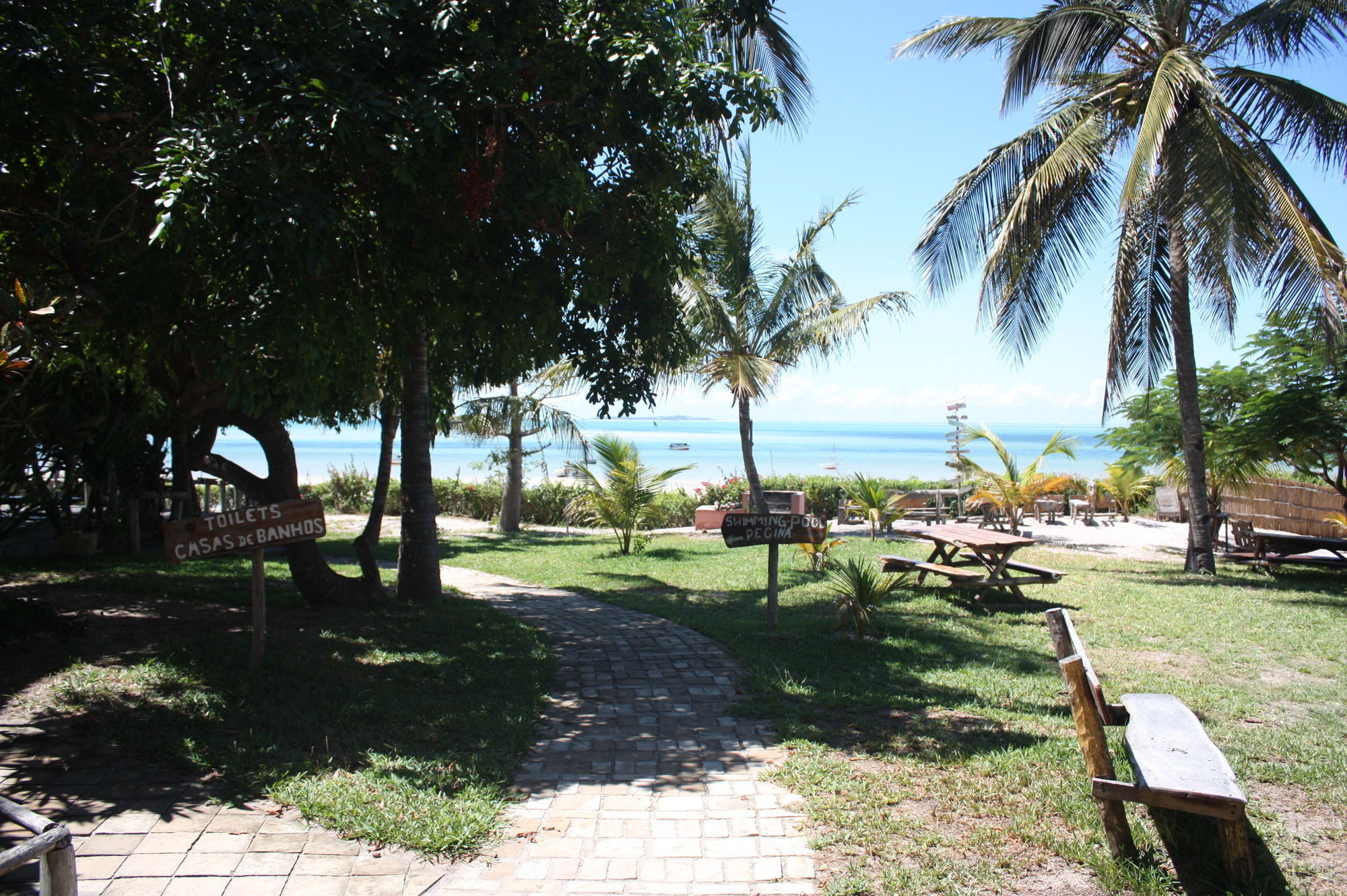 Baobab Beach Lodge And Backpackers Vilanculos Ngoại thất bức ảnh