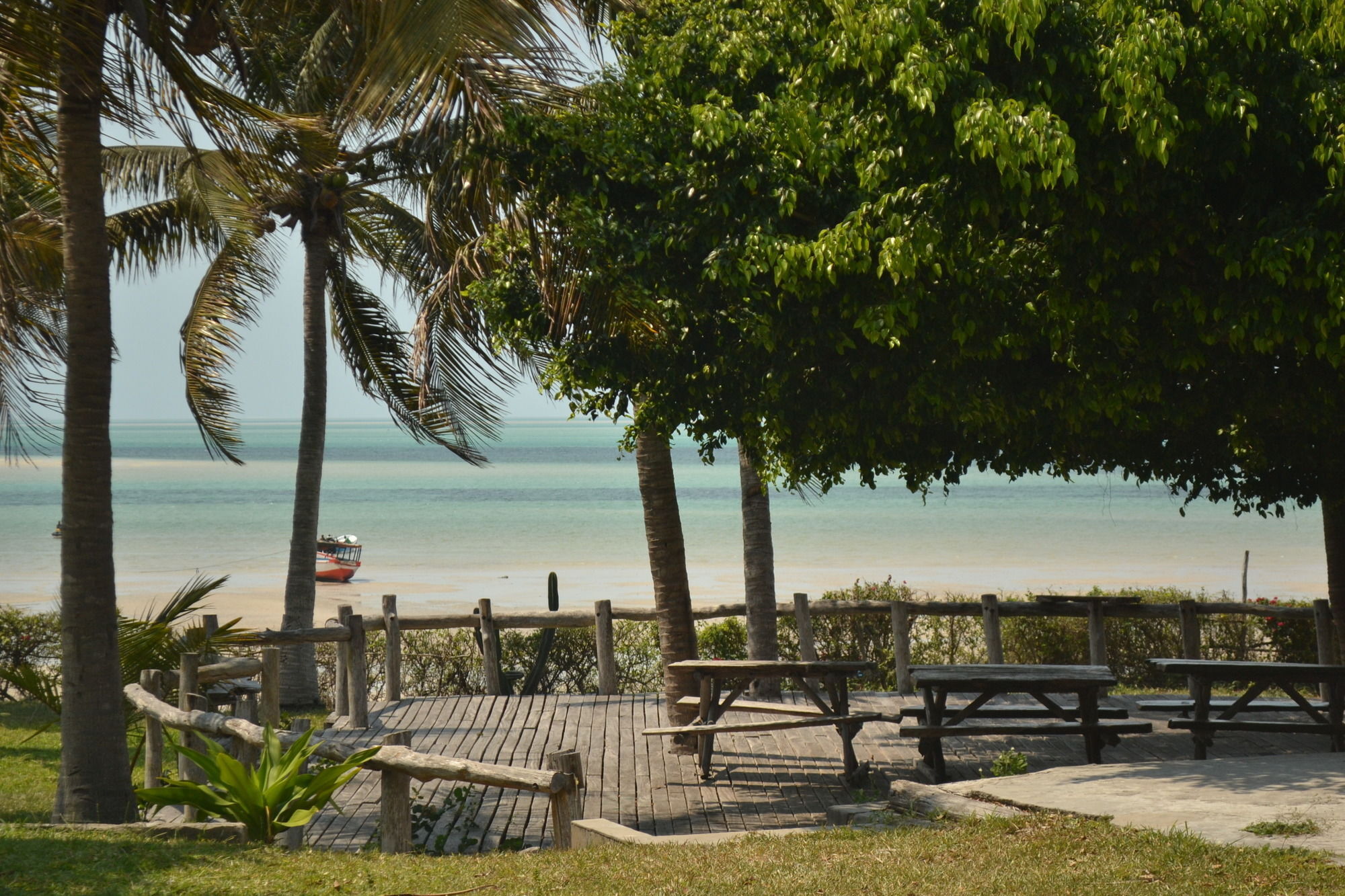 Baobab Beach Lodge And Backpackers Vilanculos Ngoại thất bức ảnh